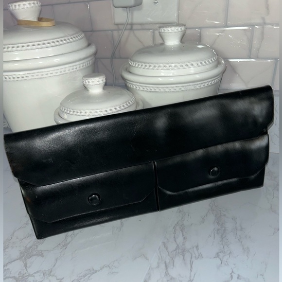 Gᴇɴᴜɪɴᴇ Lᴇᴀᴛʜᴇʀ | Dʀᴇssʏ Cʟᴜᴛᴄʜ (Mᴀᴅᴇ Iɴ Fʀᴀɴᴄᴇ) - Picture 3 of 9